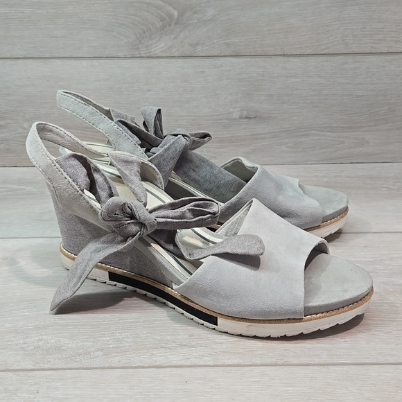 Tamaris Livia 91 Navy Womens Wedge Sandals 28300-42-805 Tamaris Women Ankle Strap Wedge Sandals shoes sz 41/9